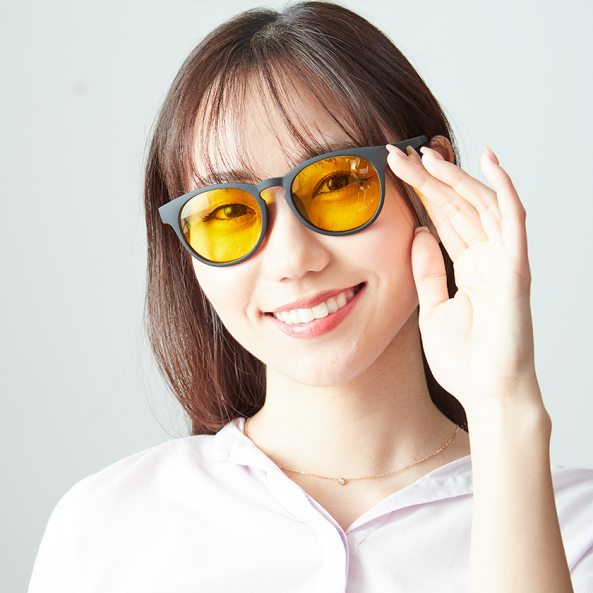 メガネの鯖江発！偏光・調光・UV一体型のズレないアウトドア